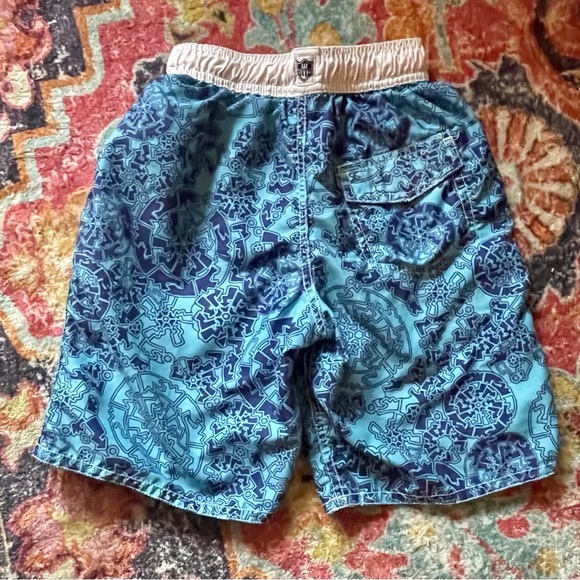 Wes & Willy swim trunk great used condition- only worn a few times size 6 - Picture 2 of 3